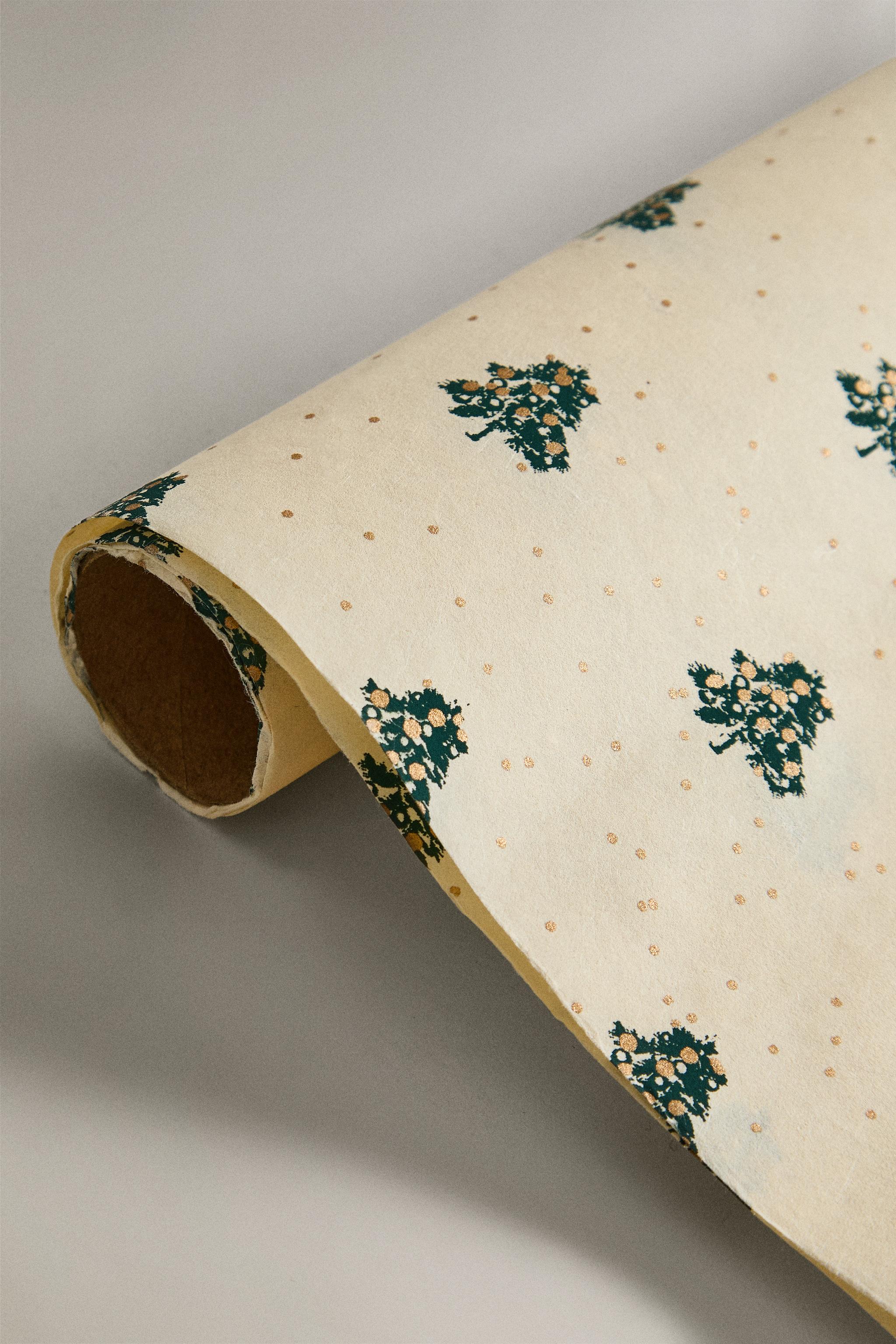 CHRISTMAS FIR TREE WRAPPING PAPER